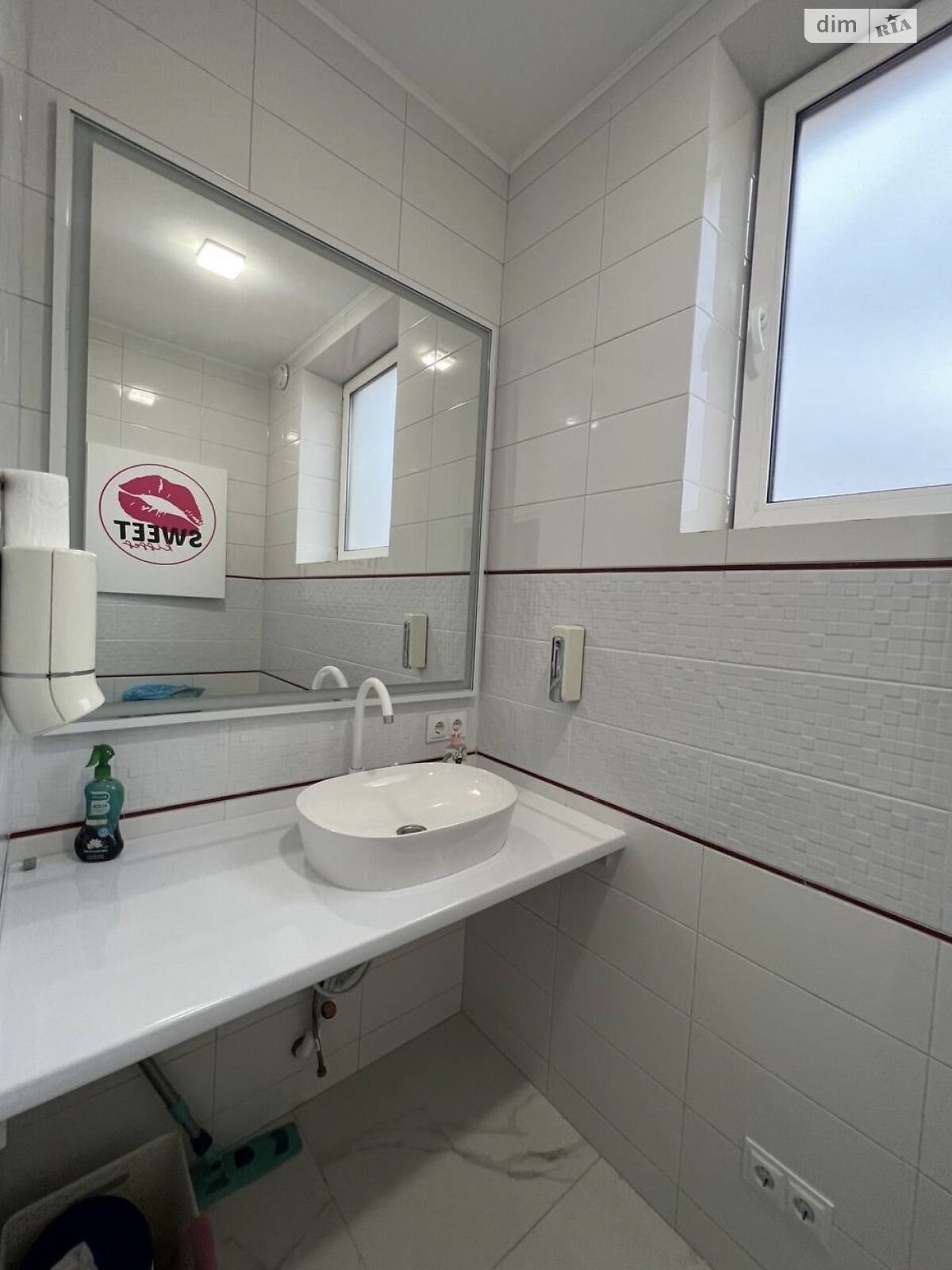 Аренда офисного помещения в Хмельницком, Проскуровская улица, помещений - 1, этаж - 4 фото 1 Аренда офисного помещения в Хмельницком, Проскуровская улица, помещений - 1, этаж - 4 фото 1