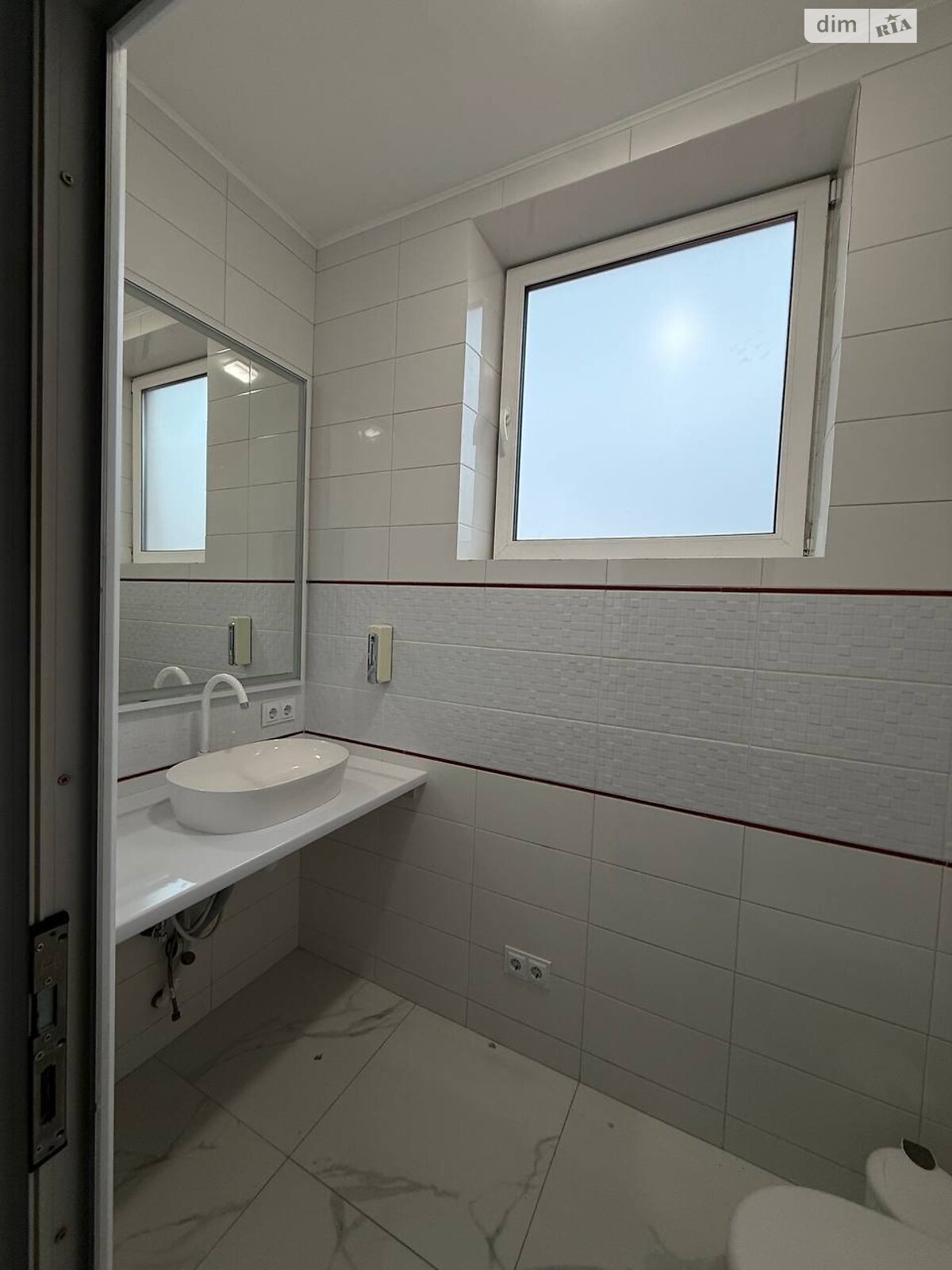 Аренда офисного помещения в Хмельницком, Проскуровского Подполья улица 15, помещений - 4, этаж - 4 фото 1 Аренда офисного помещения в Хмельницком, Проскуровского Подполья улица 15, помещений - 4, этаж - 4 фото 1