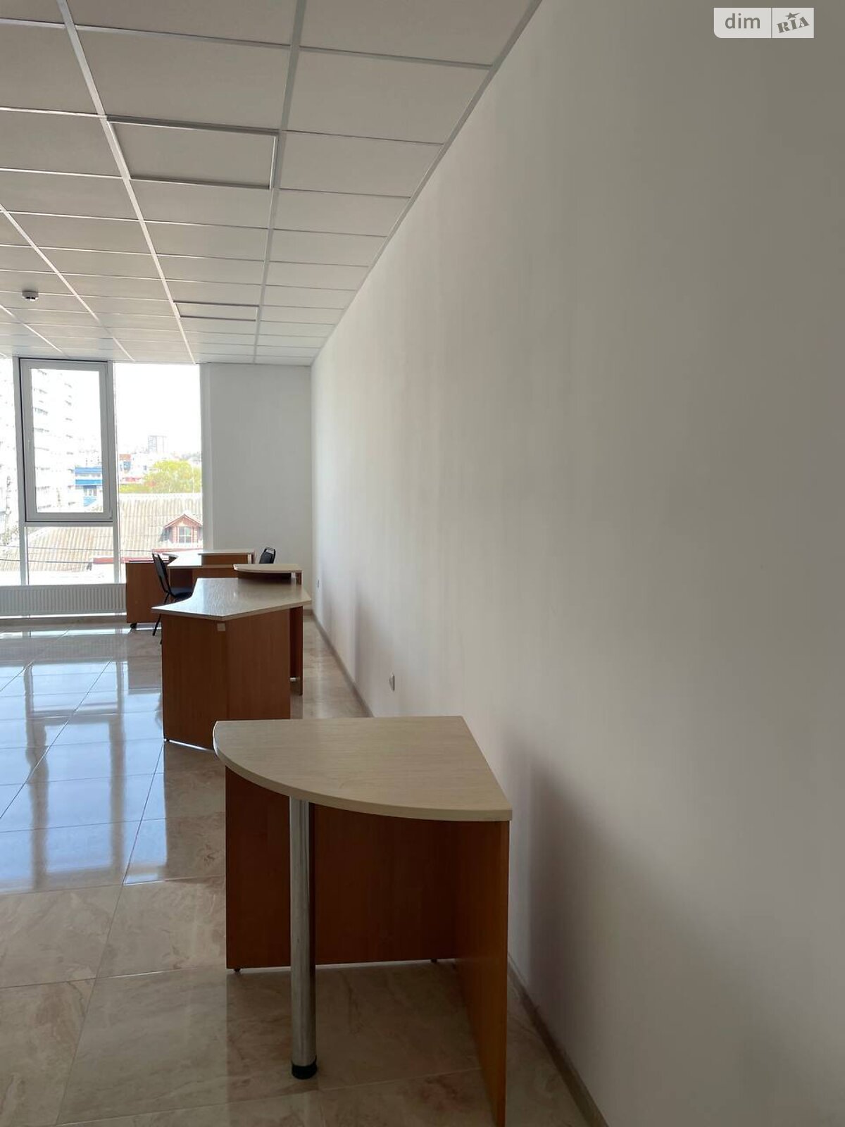 Аренда офисного помещения в Хмельницком, Соборная улица 11, помещений - 1, этаж - 3 фото 1