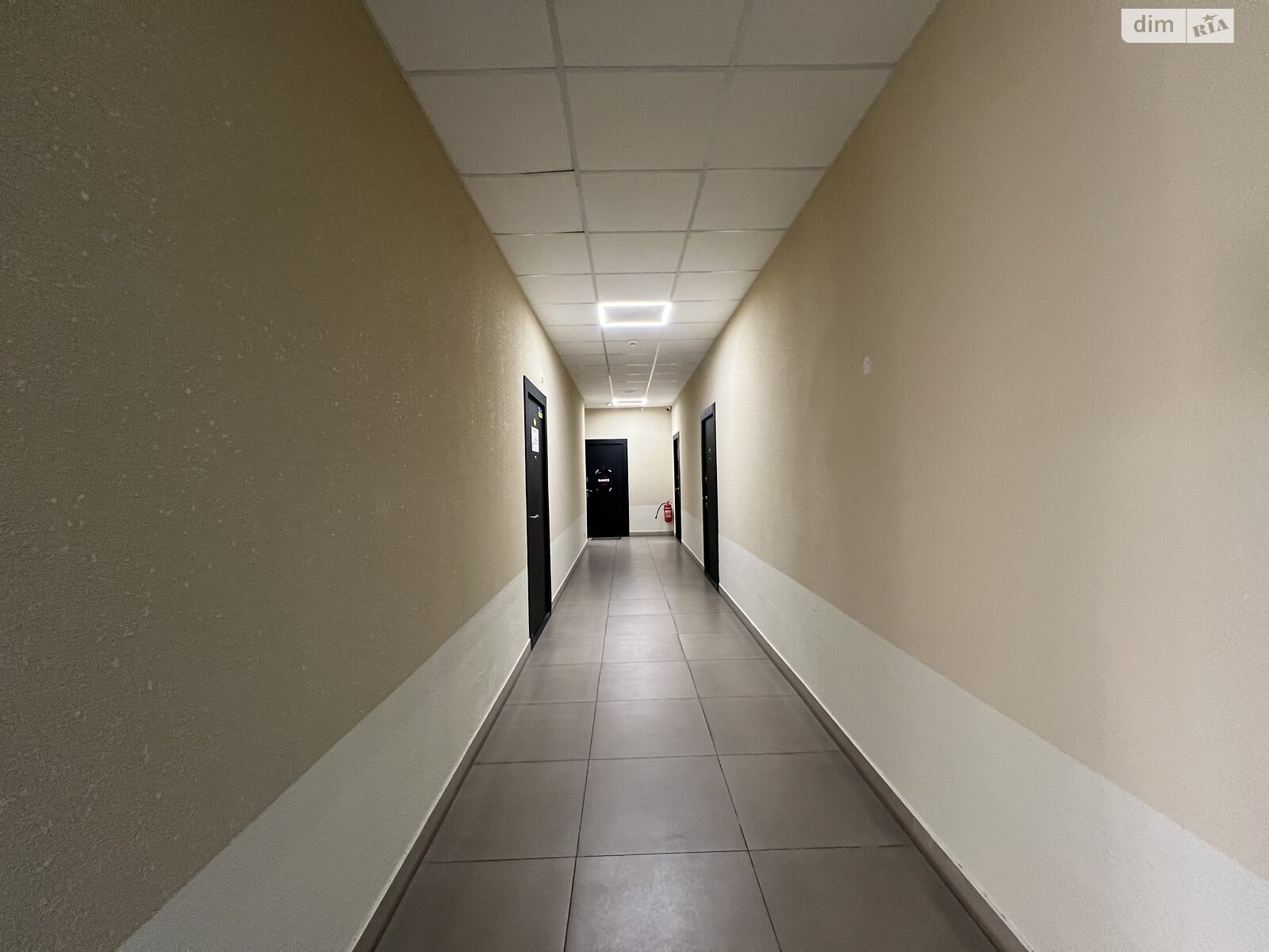 Аренда офисного помещения в Хмельницком, Соборная улица 12, помещений - 1, этаж - 3 фото 1
