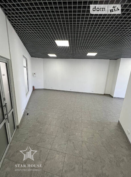 Аренда офисного помещения в Хмельницком, Степана Бандеры улица, помещений - 1, этаж - 3 фото 1