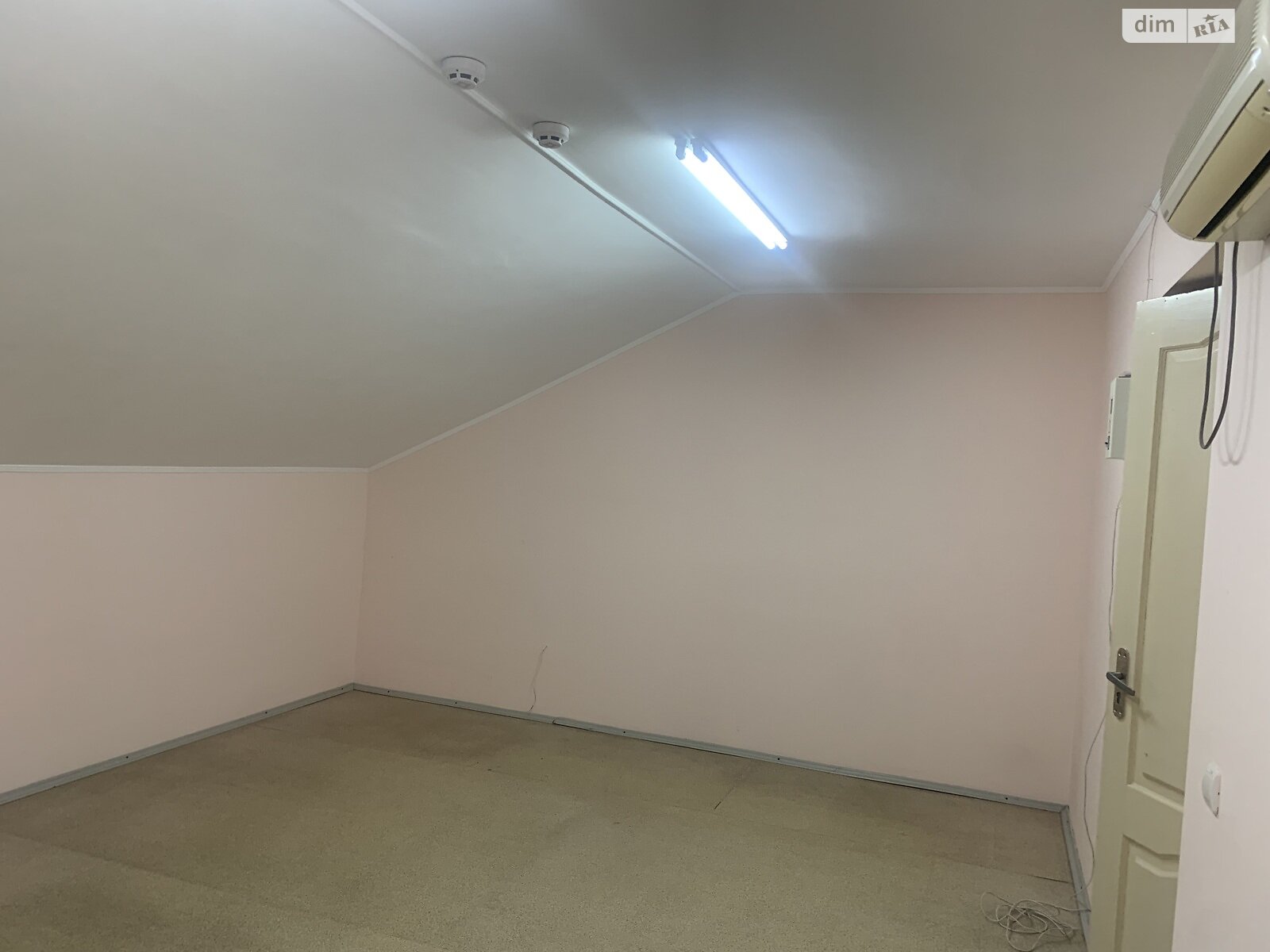 Оренда офісного приміщення в Хмельницькому, Вайсера вулиця 17/1, приміщень - 1, поверх - 4 фото 1 Оренда офісного приміщення в Хмельницькому, Вайсера вулиця 17/1, приміщень - 1, поверх - 4 фото 1