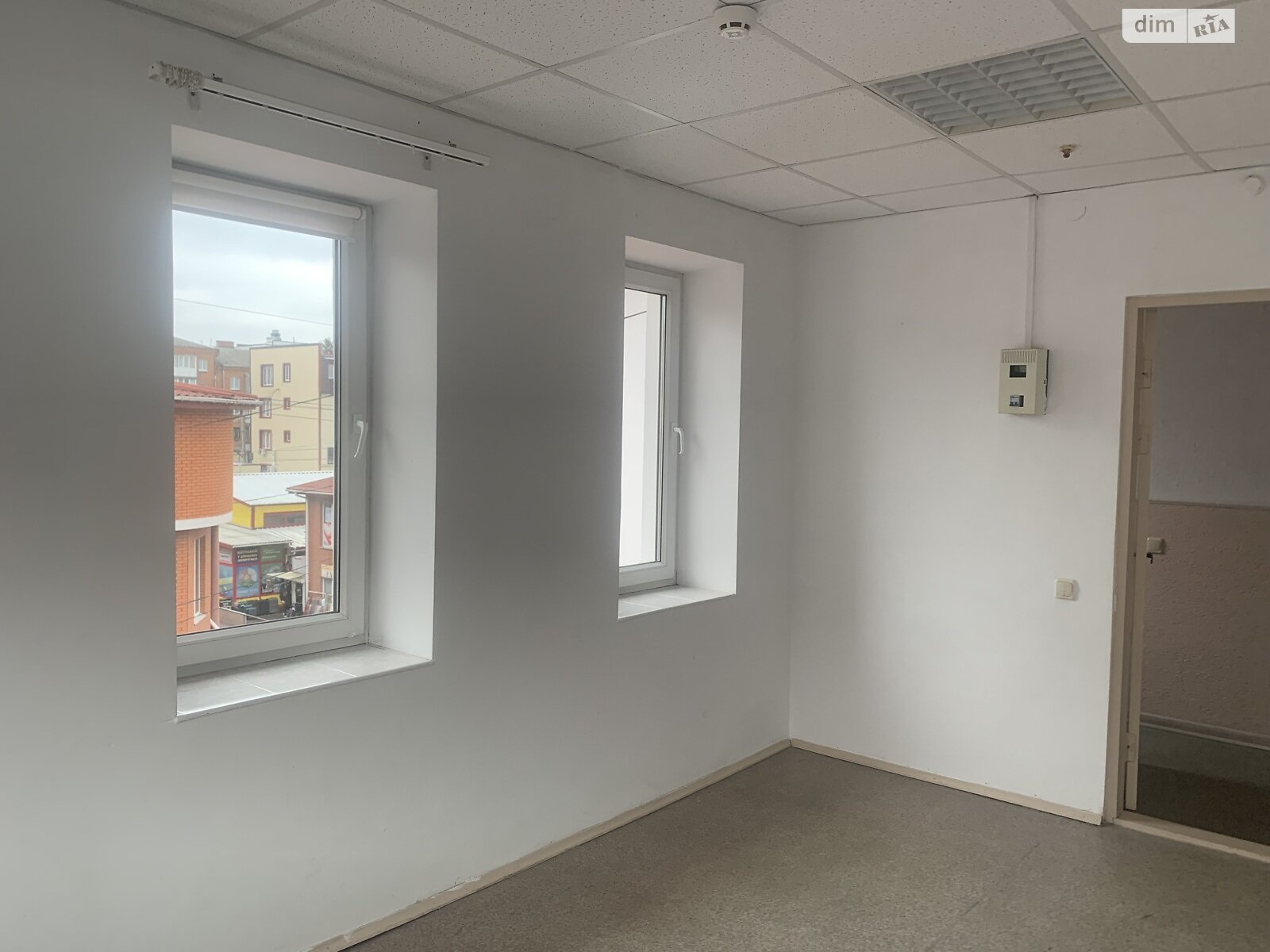 Оренда офісного приміщення в Хмельницькому, Вайсера вулиця 17/1, приміщень - 1, поверх - 3 фото 1