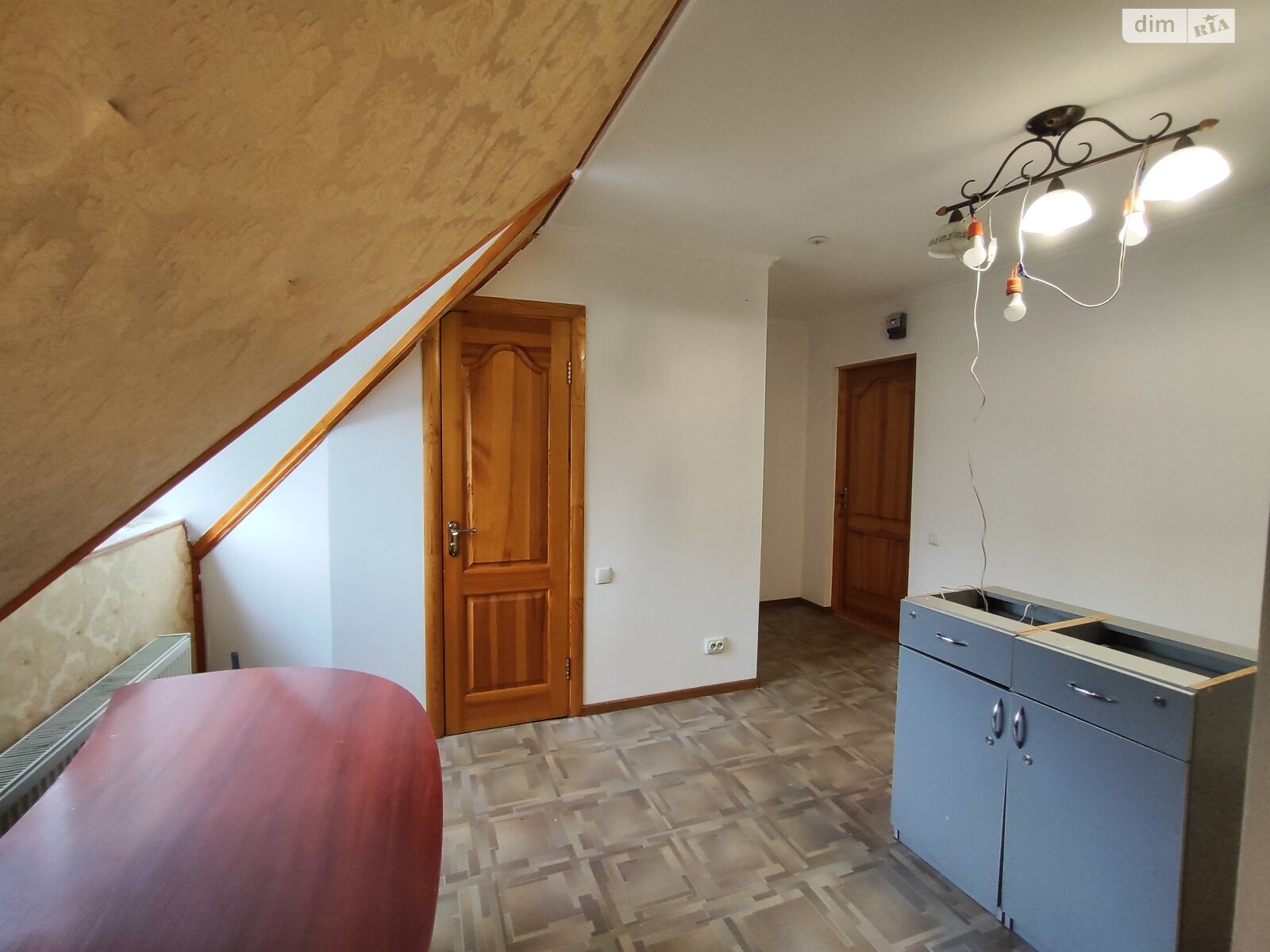 Аренда офисного помещения в Хмельницком, Заводская улица, помещений - 1, этаж - 3 фото 1 Аренда офисного помещения в Хмельницком, Заводская улица, помещений - 1, этаж - 3 фото 1