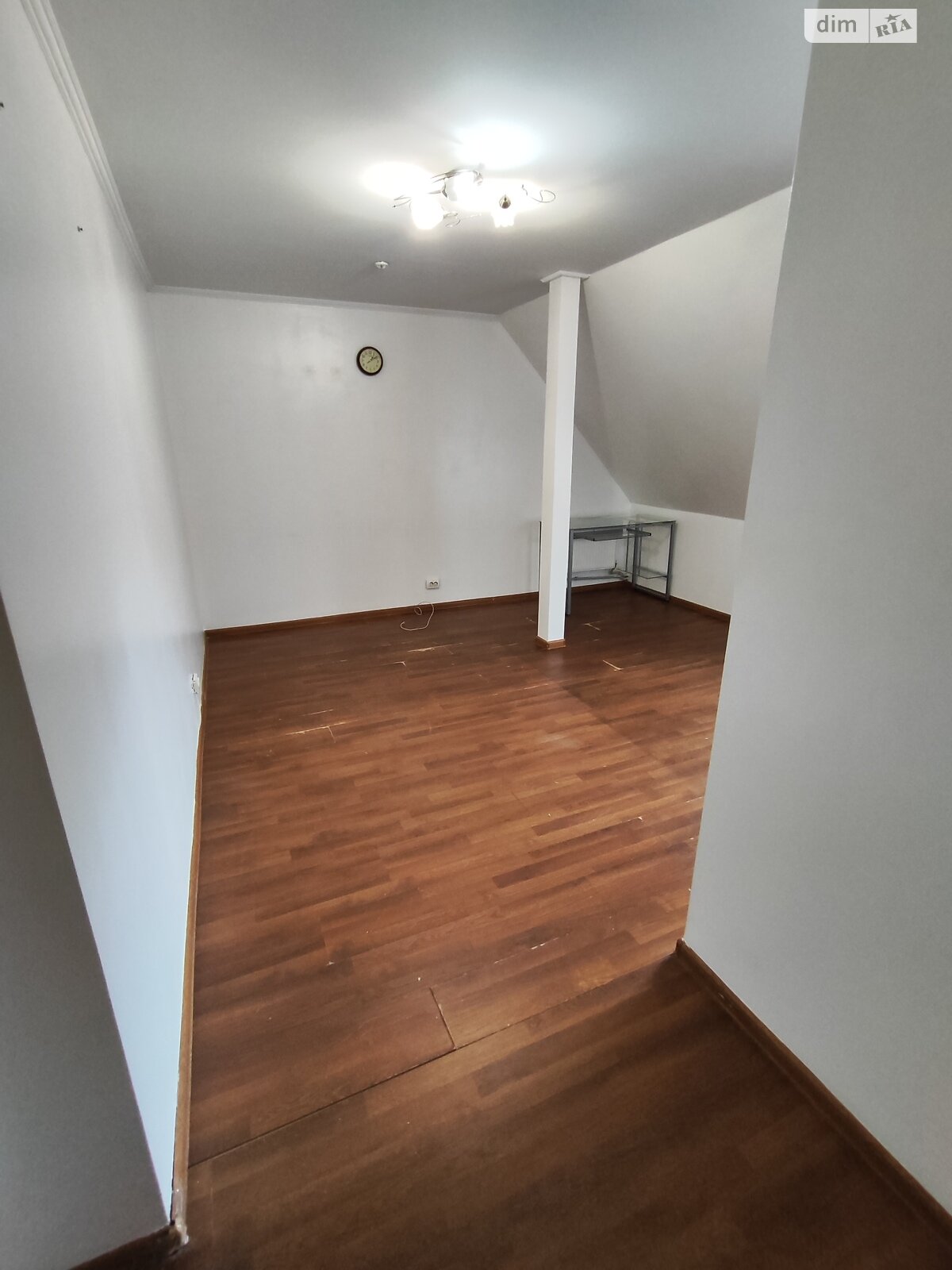 Аренда офисного помещения в Хмельницком, Заводская улица, помещений - 1, этаж - 3 фото 1 Аренда офисного помещения в Хмельницком, Заводская улица, помещений - 1, этаж - 3 фото 1