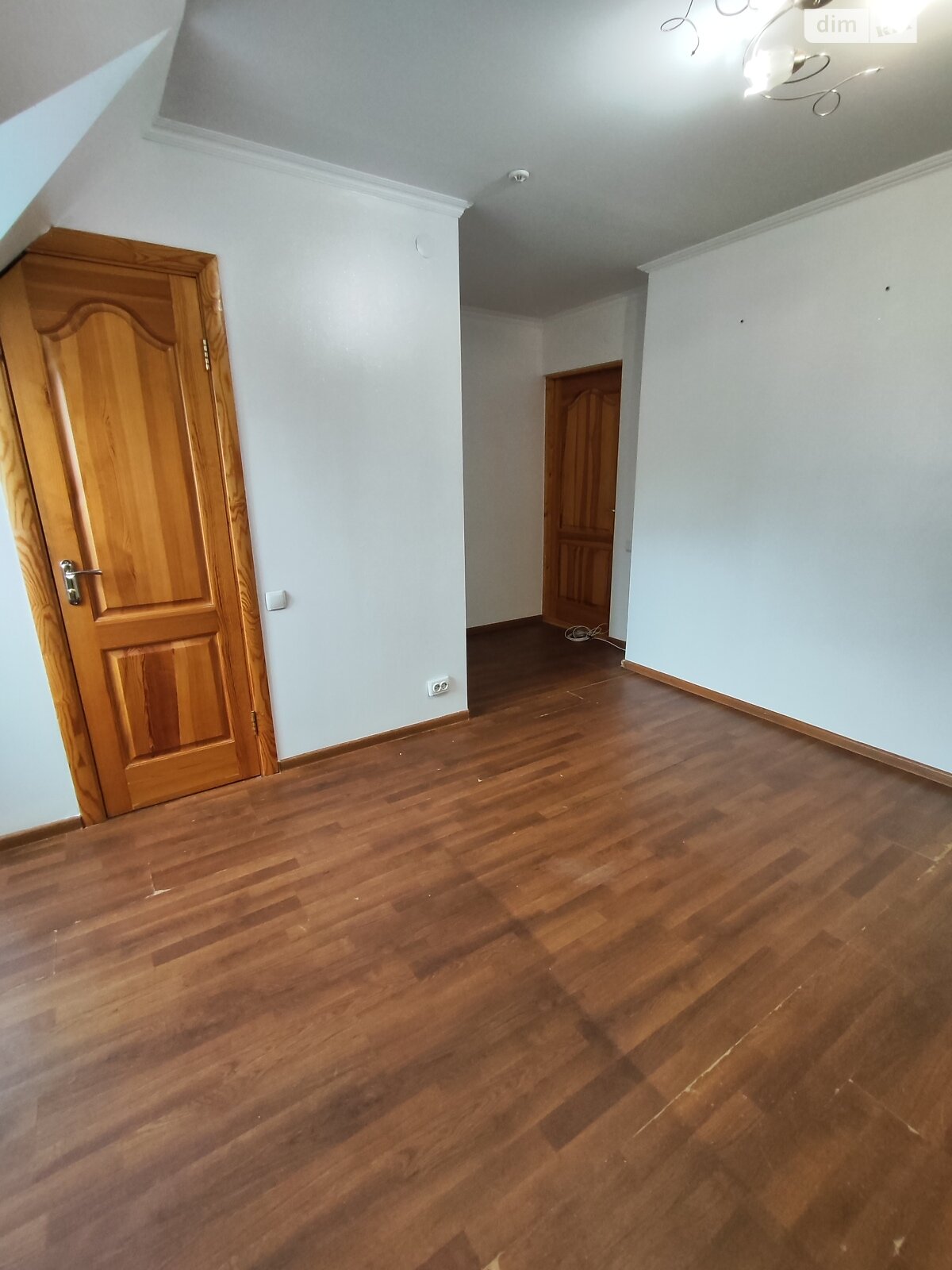 Аренда офисного помещения в Хмельницком, Заводская улица, помещений - 1, этаж - 3 фото 1 Аренда офисного помещения в Хмельницком, Заводская улица, помещений - 1, этаж - 3 фото 1