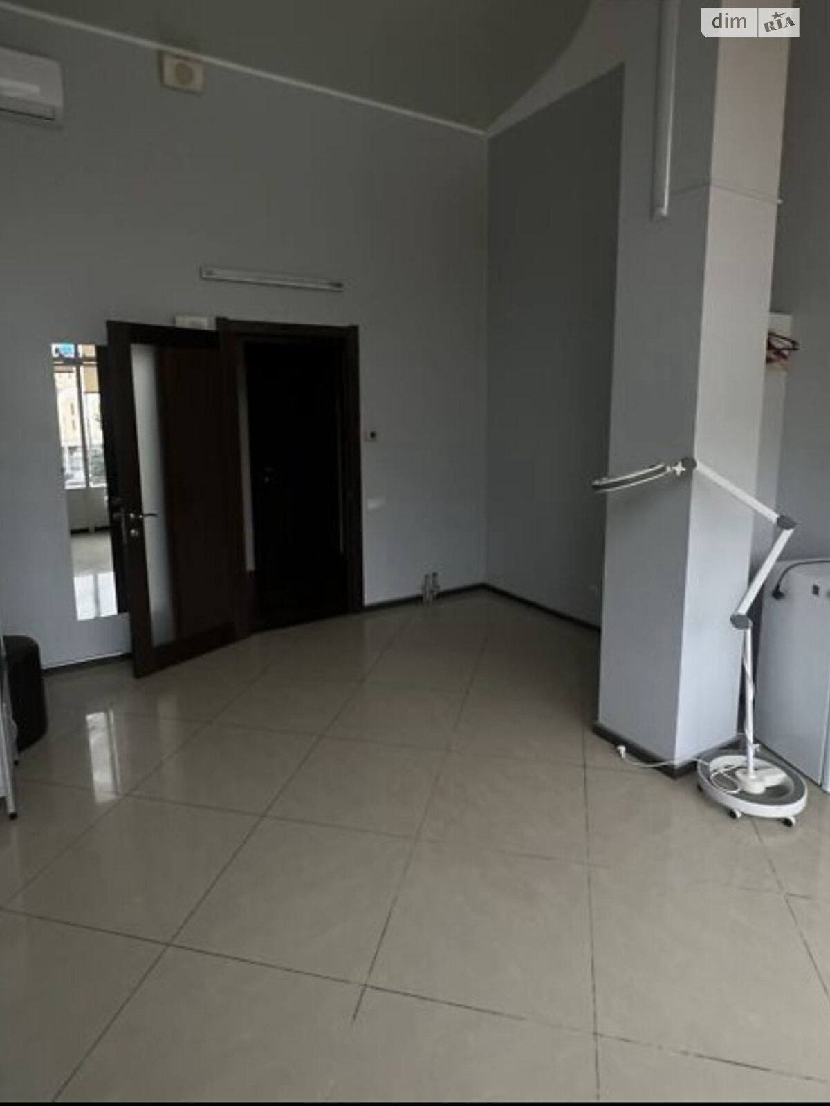 Оренда офісного приміщення в Хмельницькому, Свободи вулиця 1А, приміщень - 1, поверх - 3 фото 1 Оренда офісного приміщення в Хмельницькому, Свободи вулиця 1А, приміщень - 1, поверх - 3 фото 1