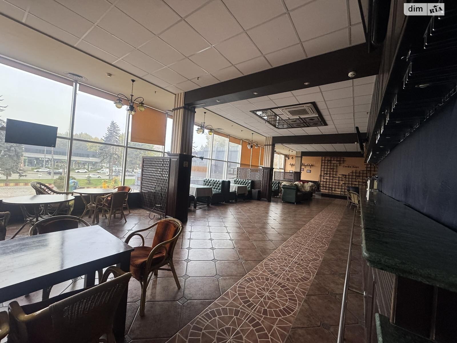 Оренда офісного приміщення в Хмельницькому, Свободи вулиця 1А, приміщень - 1, поверх - 2 фото 1 Оренда офісного приміщення в Хмельницькому, Свободи вулиця 1А, приміщень - 1, поверх - 2 фото 1