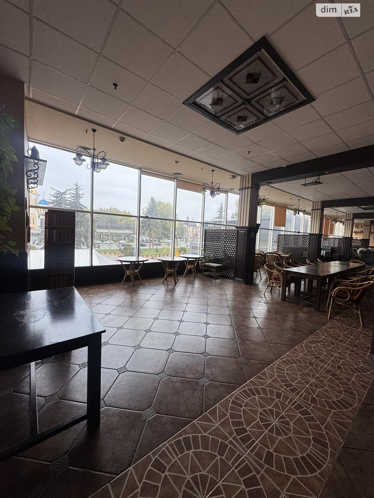 Оренда офісного приміщення в Хмельницькому, Свободи вулиця 1А, приміщень - 1, поверх - 2 фото 1 Оренда офісного приміщення в Хмельницькому, Свободи вулиця 1А, приміщень - 1, поверх - 2 фото 1