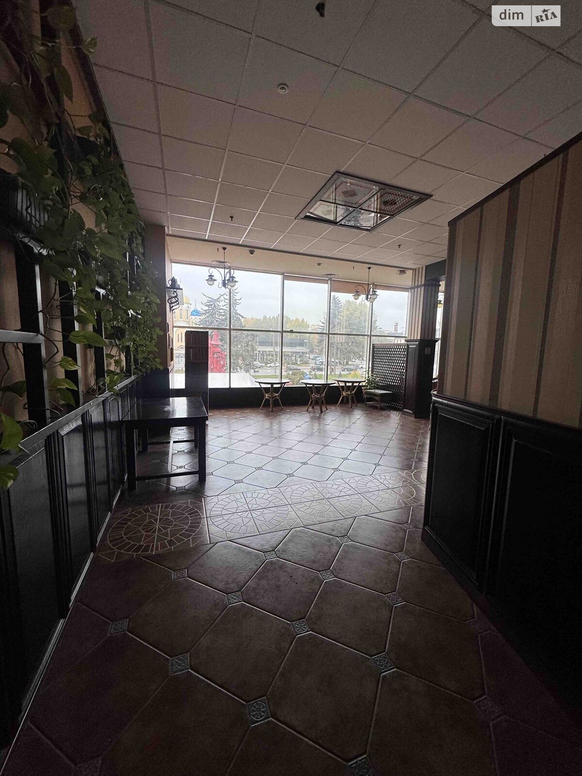 Оренда офісного приміщення в Хмельницькому, Свободи вулиця 1А, приміщень - 1, поверх - 2 фото 1 Оренда офісного приміщення в Хмельницькому, Свободи вулиця 1А, приміщень - 1, поверх - 2 фото 1