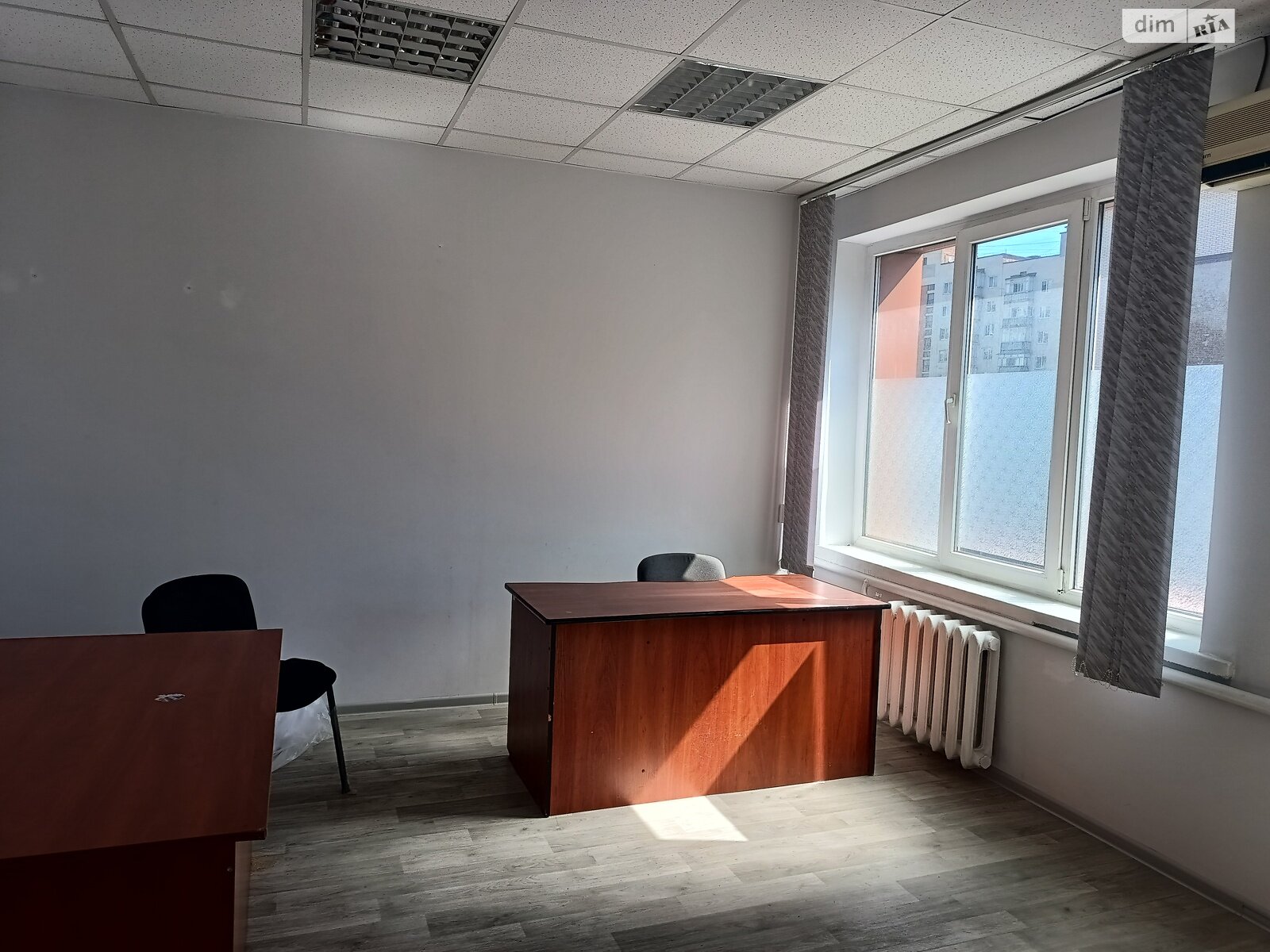 Оренда офісного приміщення в Хмельницькому, Зарічанська вулиця, приміщень - 1, поверх - 4 фото 1 Оренда офісного приміщення в Хмельницькому, Зарічанська вулиця, приміщень - 1, поверх - 4 фото 1