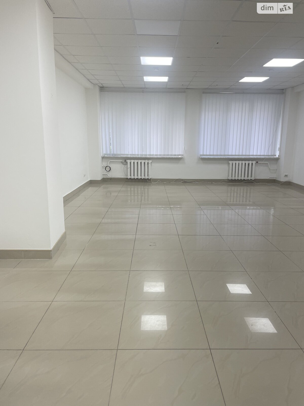 Оренда офісного приміщення в Хмельницькому, Зарічанська вулиця 34, приміщень -, поверх - 3 фото 1 Оренда офісного приміщення в Хмельницькому, Зарічанська вулиця 34, приміщень -, поверх - 3 фото 1