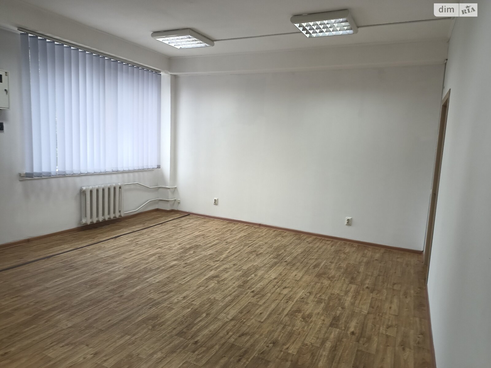 Аренда офисного помещения в Хмельницком, Заречанская улица 34, помещений - 1, этаж - 3 фото 1 Аренда офисного помещения в Хмельницком, Заречанская улица 34, помещений - 1, этаж - 3 фото 1