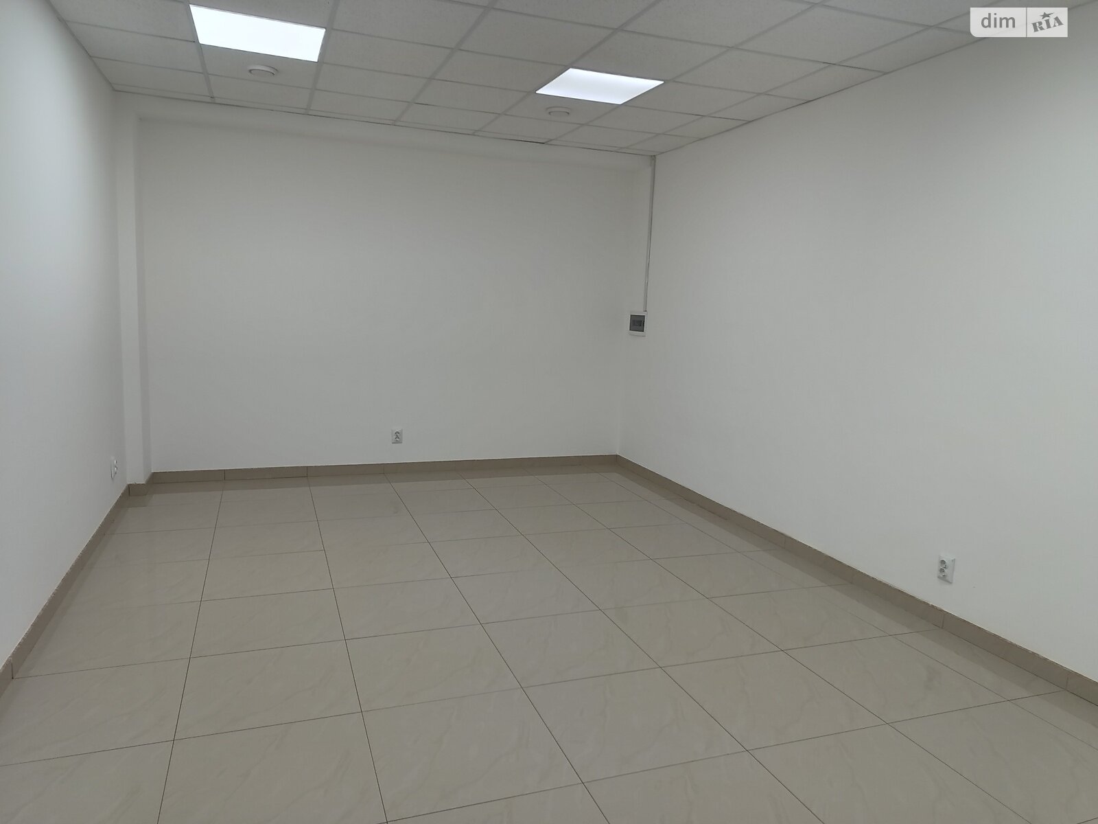 Аренда офисного помещения в Хмельницком, Заречанская улица 34, помещений - 5, этаж - 3 фото 1