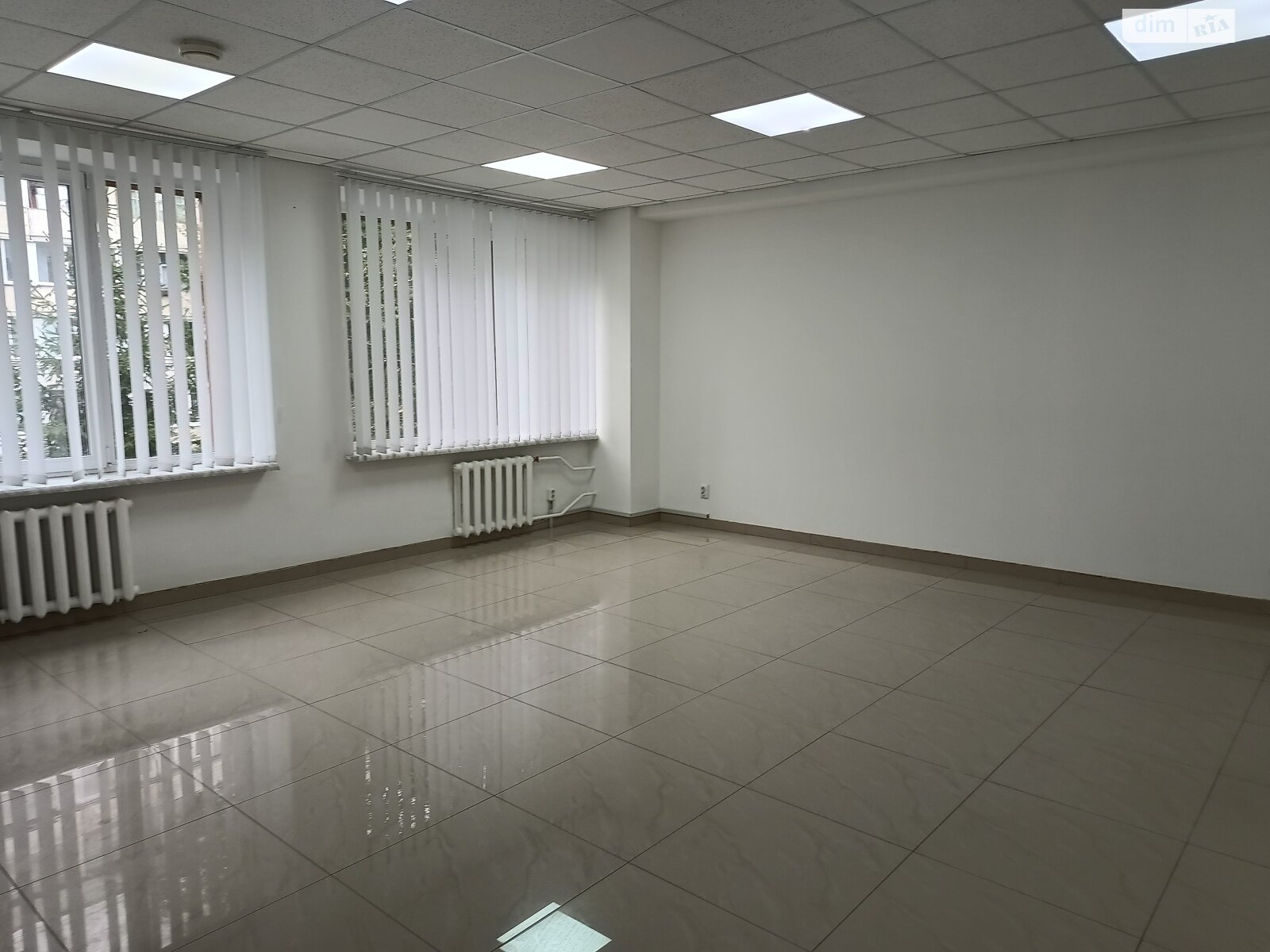 Аренда офисного помещения в Хмельницком, Заречанская улица 34, помещений - 5, этаж - 3 фото 1