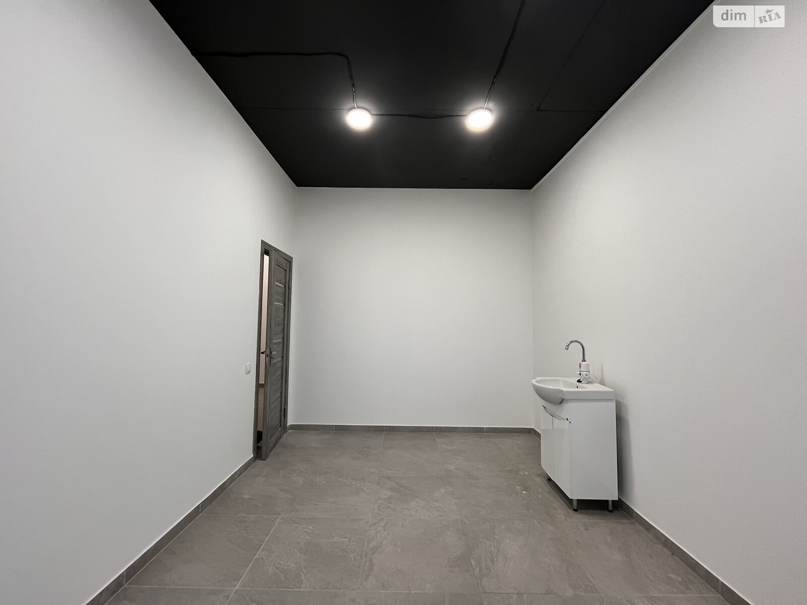 Аренда офисного помещения в Хмельницком, Заречанская улица 13А, помещений - 1, этаж - 5 фото 1 Аренда офисного помещения в Хмельницком, Заречанская улица 13А, помещений - 1, этаж - 5 фото 1