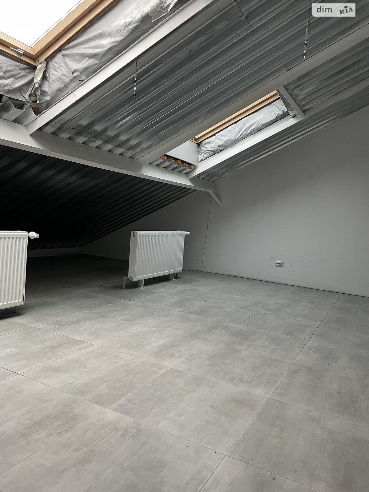 Аренда офисного помещения в Хмельницком, Заречанская улица 13, помещений - 1, этаж - 6 фото 1 Аренда офисного помещения в Хмельницком, Заречанская улица 13, помещений - 1, этаж - 6 фото 1