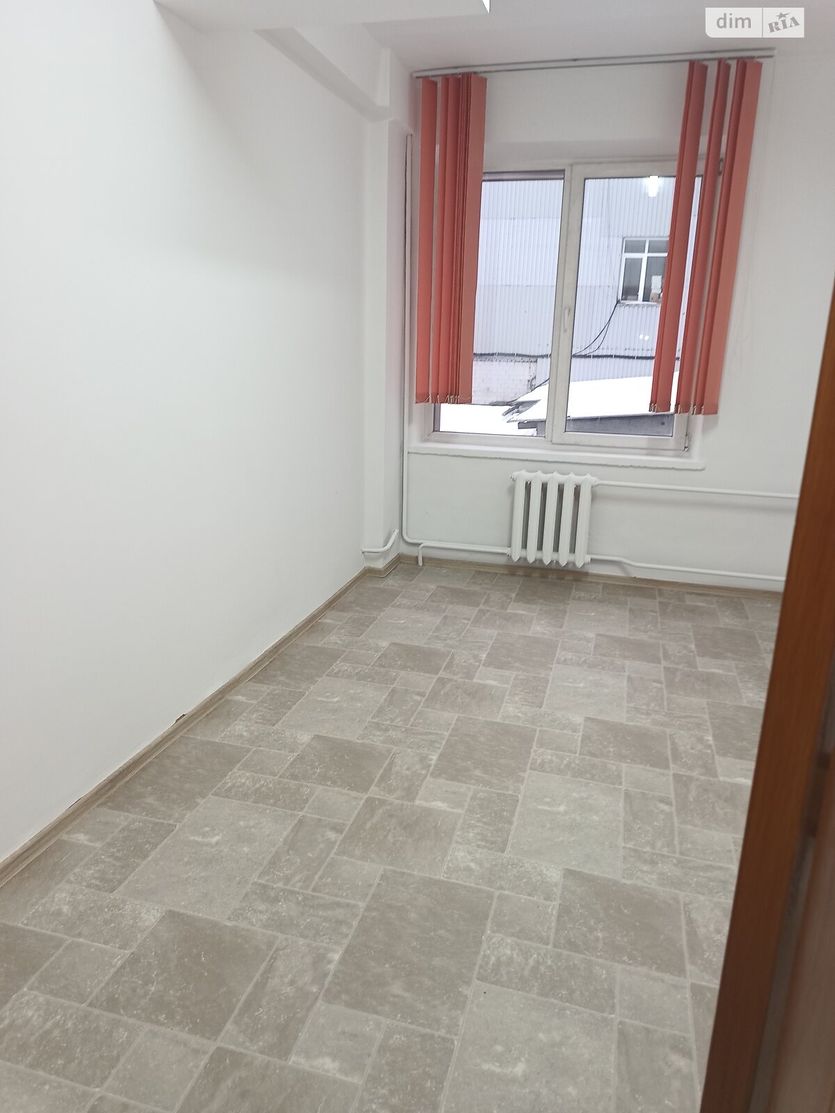 Аренда офисного помещения в Хмельницком, Заречанская улица, помещений - 1, этаж - 2 фото 1