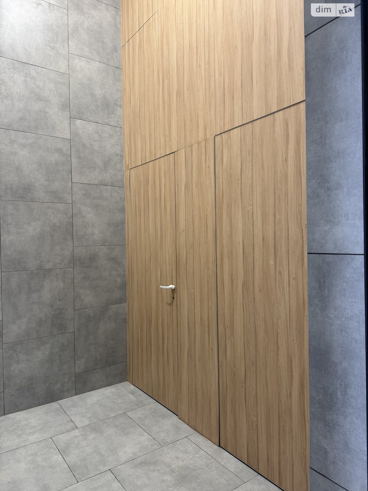 Аренда офисного помещения в Хмельницком, Молодежная улица, помещений - 4, этаж - 3 фото 1