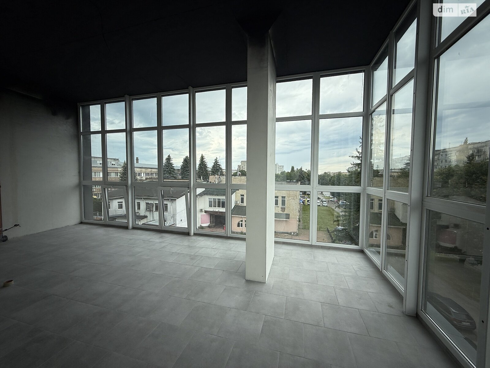 Аренда офисного помещения в Хмельницком, Тернопольская улица, помещений - 1, этаж - 3 фото 1