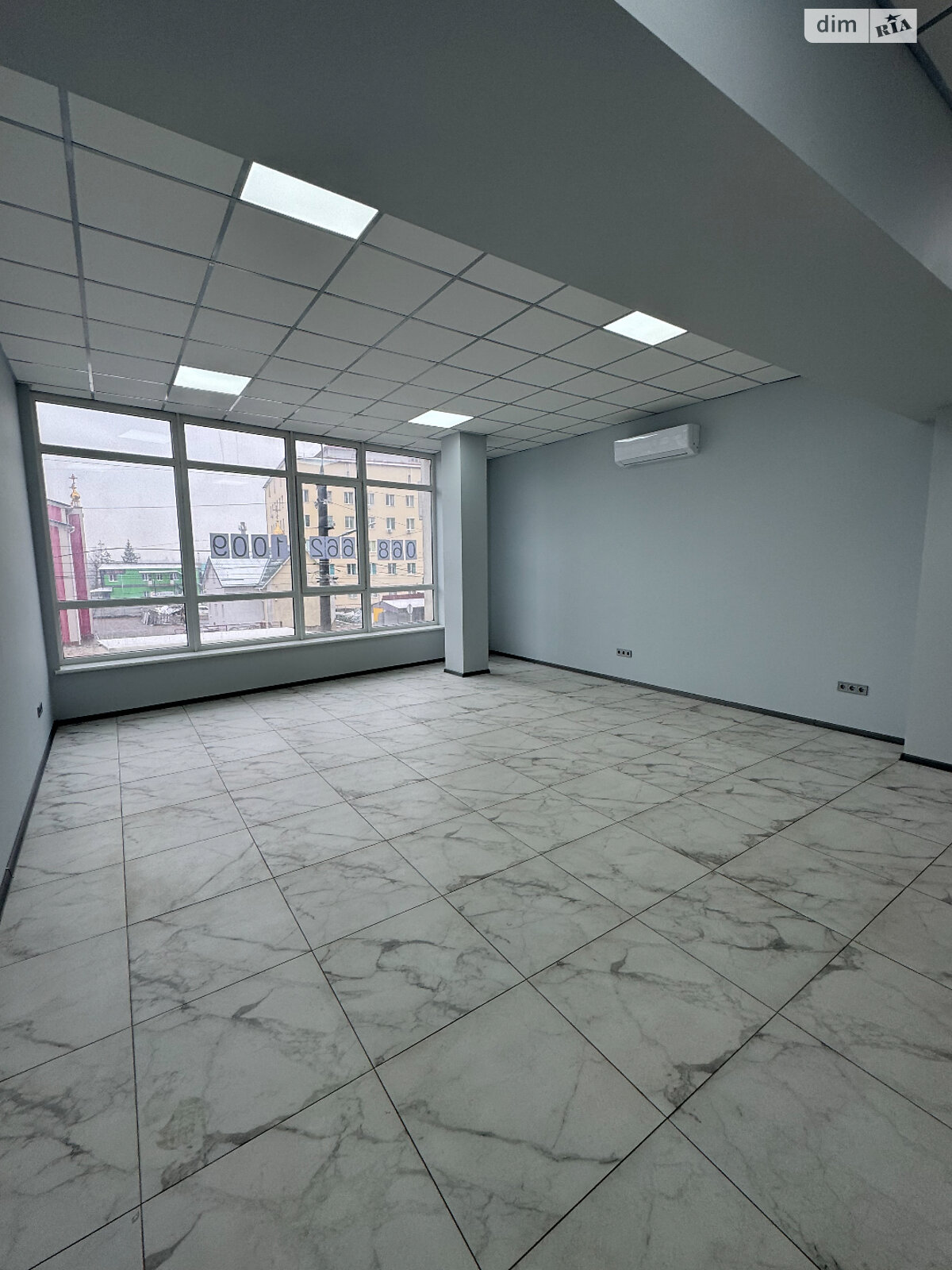 Аренда офисного помещения в Хмельницком, Пилотская улица 2/1, помещений - 1, этаж - 2 фото 1