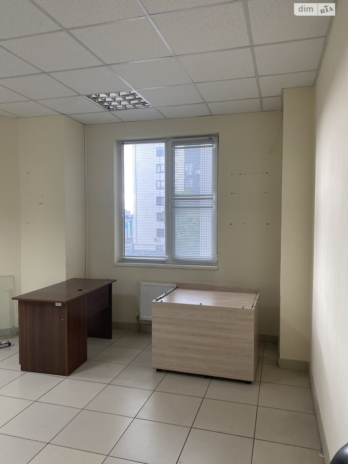 Оренда офісного приміщення в Хмельницькому, Зарічанська вулиця, приміщень - 1, поверх - 3 фото 1 Оренда офісного приміщення в Хмельницькому, Зарічанська вулиця, приміщень - 1, поверх - 3 фото 1