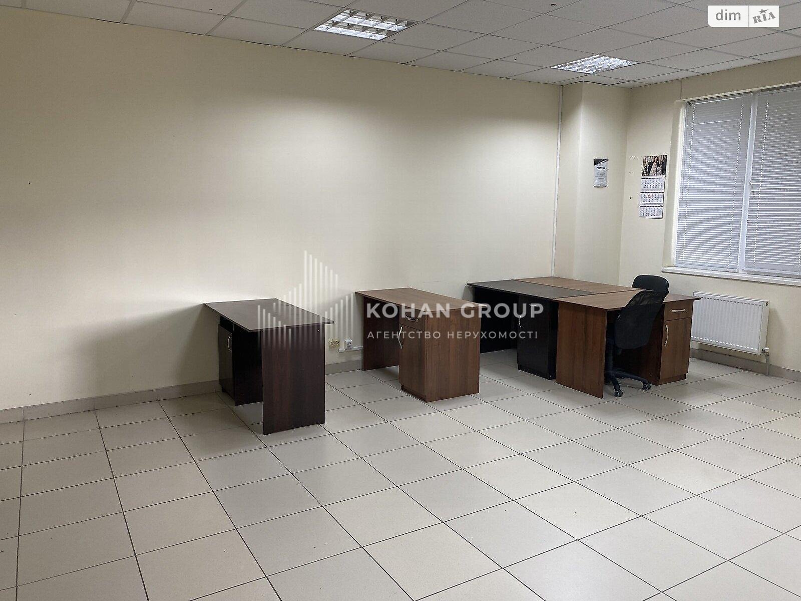 Оренда офісного приміщення в Хмельницькому, Зарічанська вулиця, приміщень - 1, поверх - 3 фото 1 Оренда офісного приміщення в Хмельницькому, Зарічанська вулиця, приміщень - 1, поверх - 3 фото 1