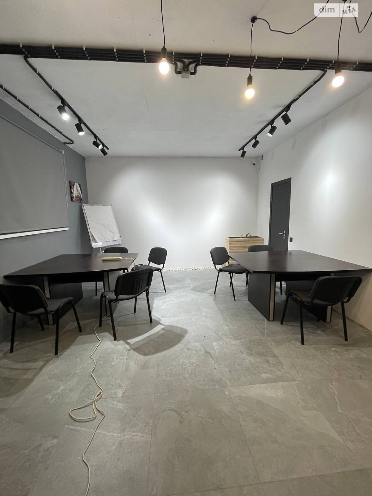 Аренда офисного помещения в Ирпене, Университетская (Карла Маркса) улица 2Ф/3, помещений - 2 фото 1 Аренда офисного помещения в Ирпене, Университетская (Карла Маркса) улица 2Ф/3, помещений - 2 фото 1