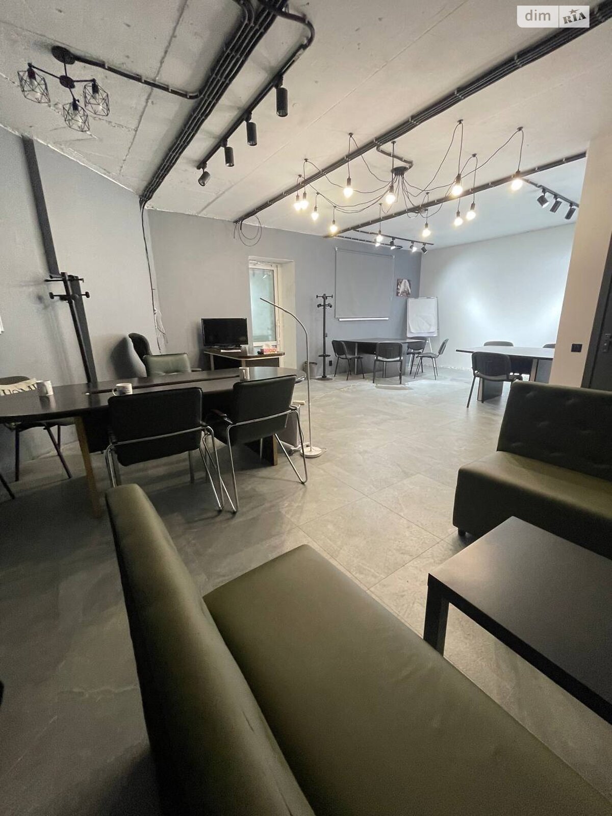 Аренда офисного помещения в Ирпене, Университетская (Карла Маркса) улица 2Ф/3, помещений - 2 фото 1 Аренда офисного помещения в Ирпене, Университетская (Карла Маркса) улица 2Ф/3, помещений - 2 фото 1