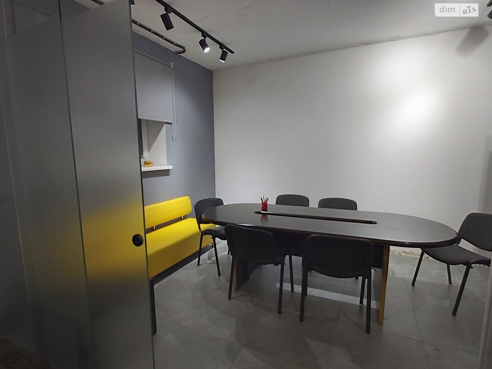 Аренда офисного помещения в Ирпене, Университетская (Карла Маркса) улица 2Ф/1, помещений - 2 фото 1 Аренда офисного помещения в Ирпене, Университетская (Карла Маркса) улица 2Ф/1, помещений - 2 фото 1