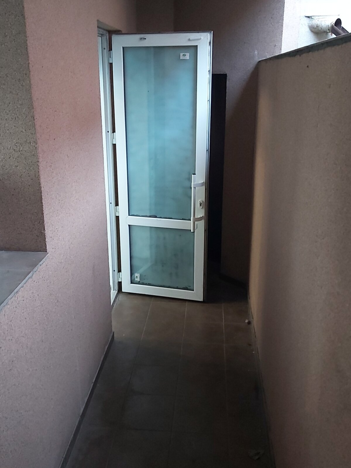 Аренда офисного помещения в Ирпене, Университетская (Карла Маркса) улица 2Ф/1, помещений - 2 фото 1 Аренда офисного помещения в Ирпене, Университетская (Карла Маркса) улица 2Ф/1, помещений - 2 фото 1