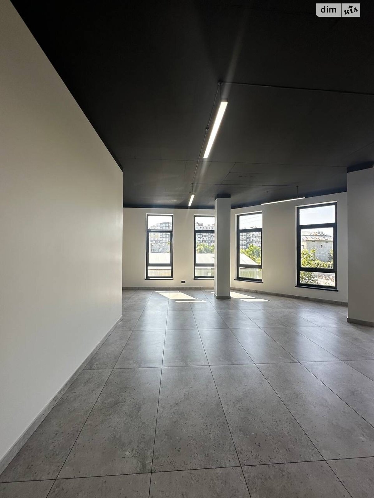 Аренда офисного помещения в Ивано-Франковске, 22 января улица, помещений - 1, этаж - 2 фото 1