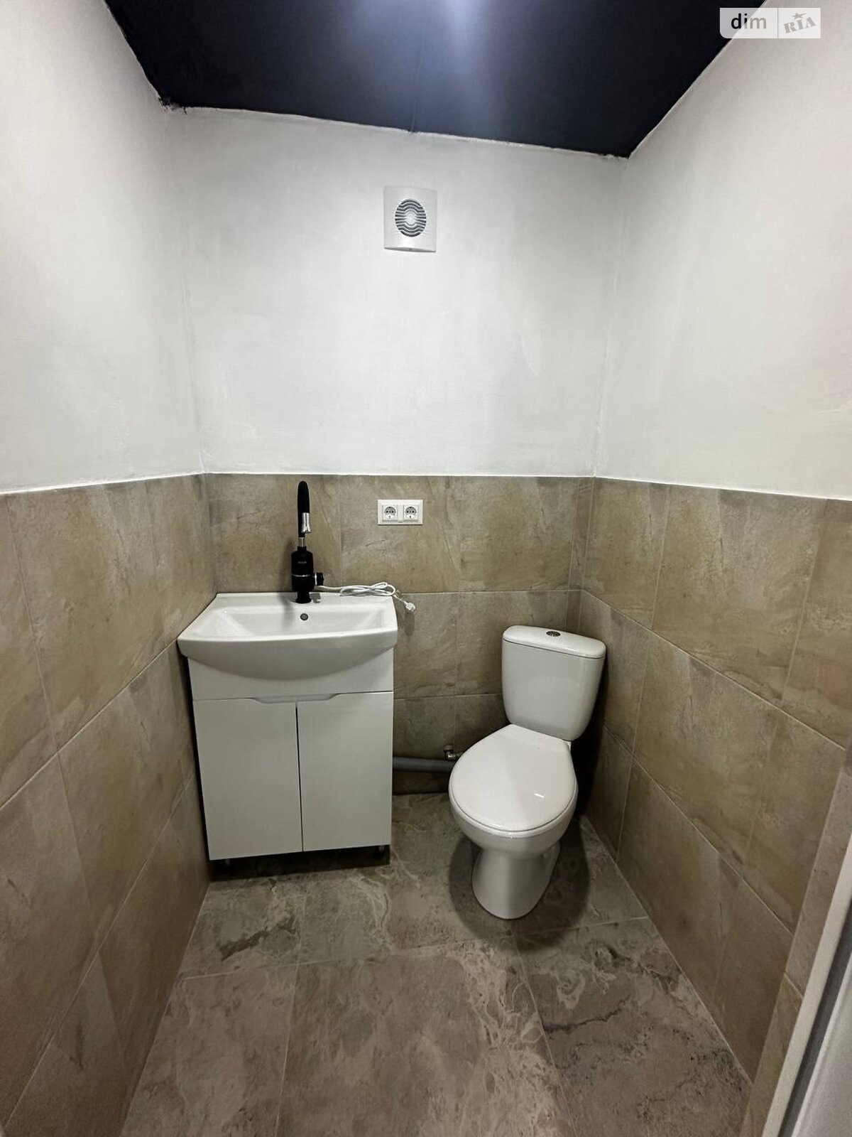 Аренда офисного помещения в Ивано-Франковске, Национальной Гвардии улица, помещений - 1, этаж - 1 фото 1