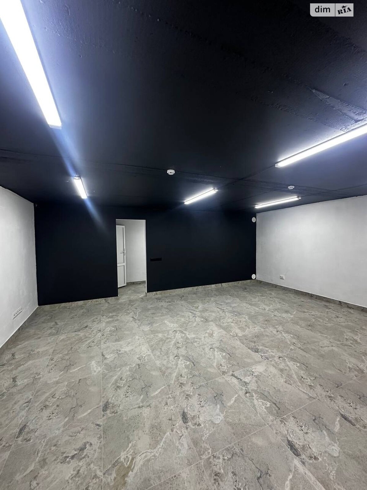 Аренда офисного помещения в Ивано-Франковске, Национальной Гвардии улица, помещений - 1, этаж - 1 фото 1