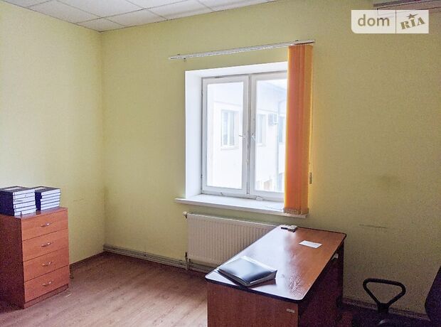 Аренда офисного помещения в Ивано-Франковске, Максимовича улица, помещений - 7, этаж - 2 фото 1 Аренда офисного помещения в Ивано-Франковске, Максимовича улица, помещений - 7, этаж - 2 фото 1