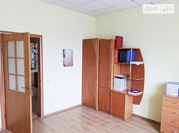 Аренда офисного помещения в Ивано-Франковске, Максимовича улица, помещений - 7, этаж - 2 фото 1 Аренда офисного помещения в Ивано-Франковске, Максимовича улица, помещений - 7, этаж - 2 фото 1