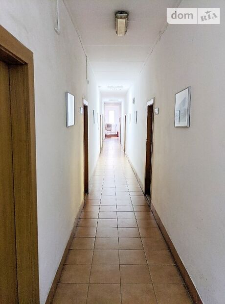 Аренда офисного помещения в Ивано-Франковске, Максимовича улица, помещений - 7, этаж - 2 фото 1 Аренда офисного помещения в Ивано-Франковске, Максимовича улица, помещений - 7, этаж - 2 фото 1