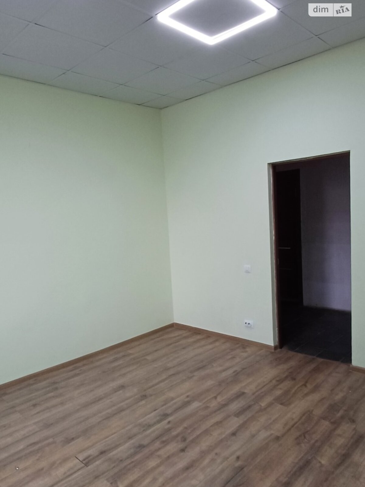 Аренда офисного помещения в Ивано-Франковске, Ботаническая улица 6, помещений - 2, этаж - 3 фото 1 Аренда офисного помещения в Ивано-Франковске, Ботаническая улица 6, помещений - 2, этаж - 3 фото 1
