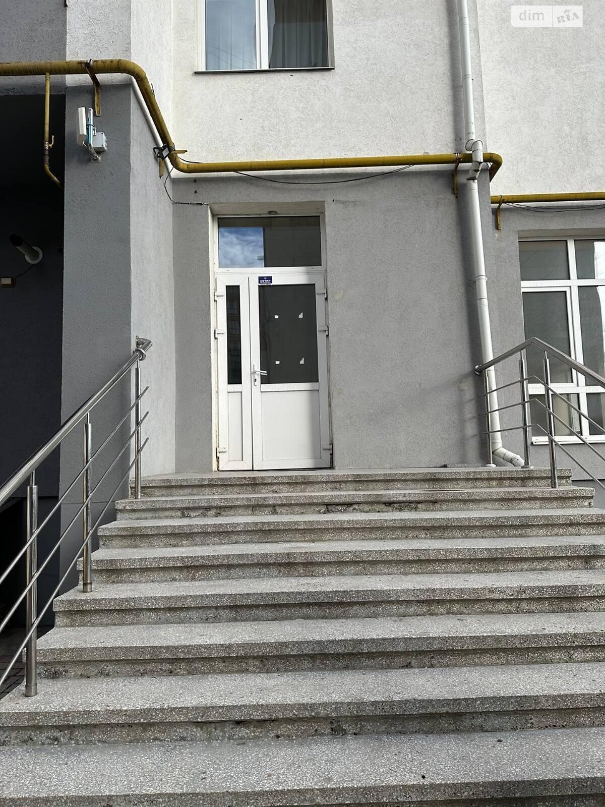 Аренда офисного помещения в Ивано-Франковске, Дзивинского улица, помещений -, этаж - 1 фото 1 Аренда офисного помещения в Ивано-Франковске, Дзивинского улица, помещений -, этаж - 1 фото 1
