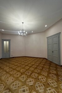 Аренда офисного помещения в Ивано-Франковске, Независимости (Горького) улица, помещений - 2, этаж - 2 фото 2 Аренда офисного помещения в Ивано-Франковске, Независимости (Горького) улица, помещений - 2, этаж - 2 фото 2