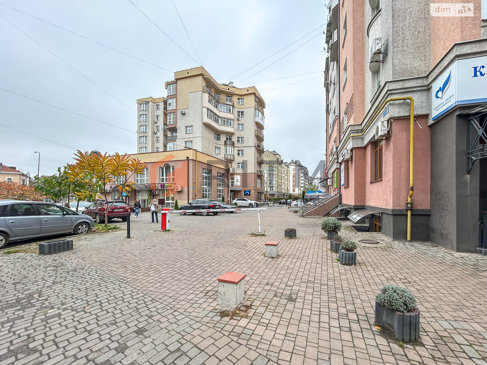 Аренда офисного помещения в Ивано-Франковске, Орлика Филиппа улица, помещений -, этаж - 1 фото 1