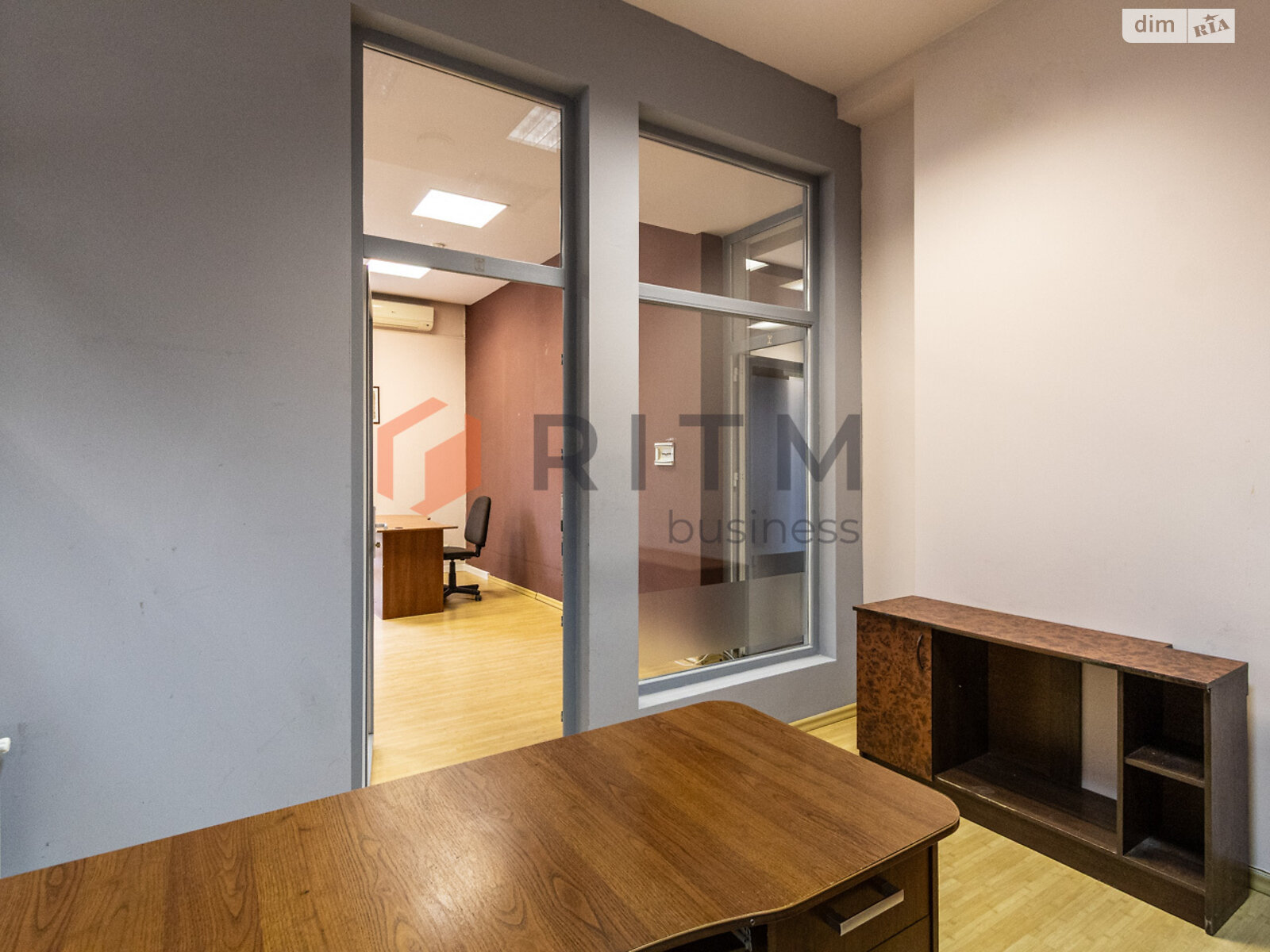 Аренда офисного помещения в Ивано-Франковске, Орлика Филиппа улица, помещений -, этаж - 1 фото 1