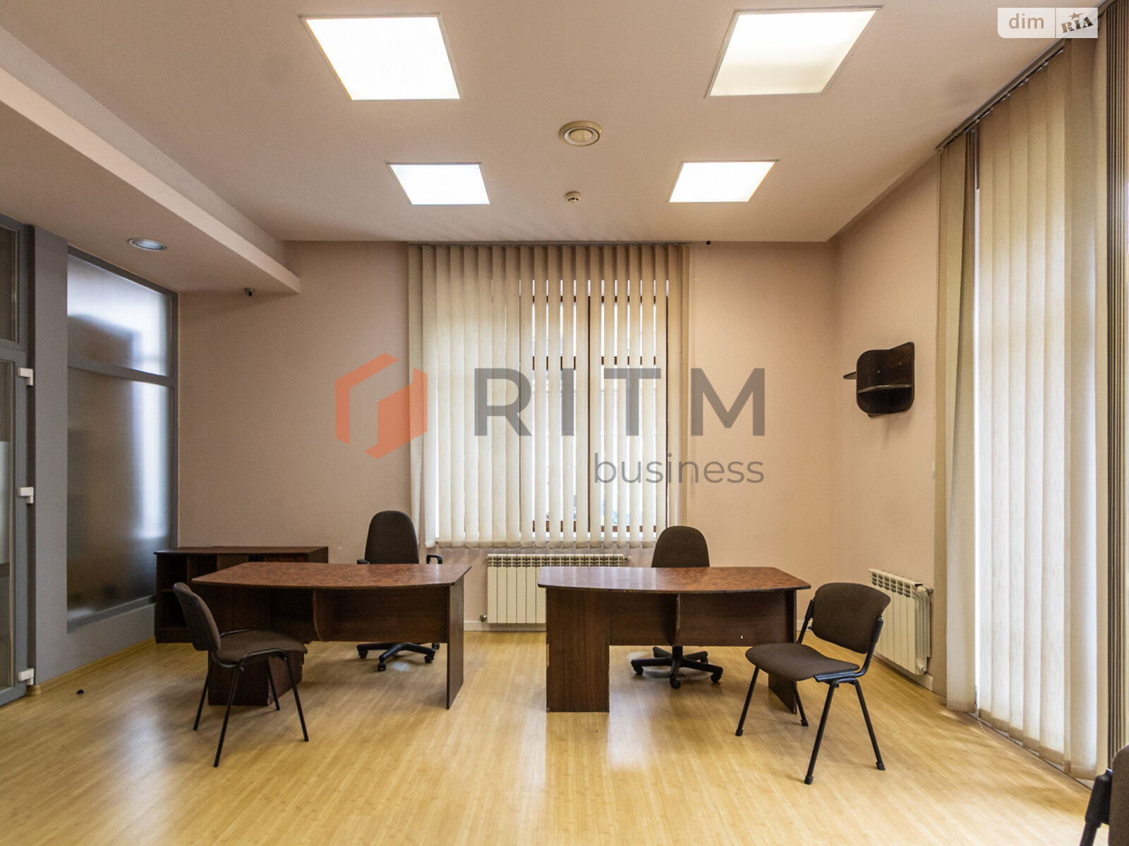 Аренда офисного помещения в Ивано-Франковске, Орлика Филиппа улица, помещений -, этаж - 1 фото 1