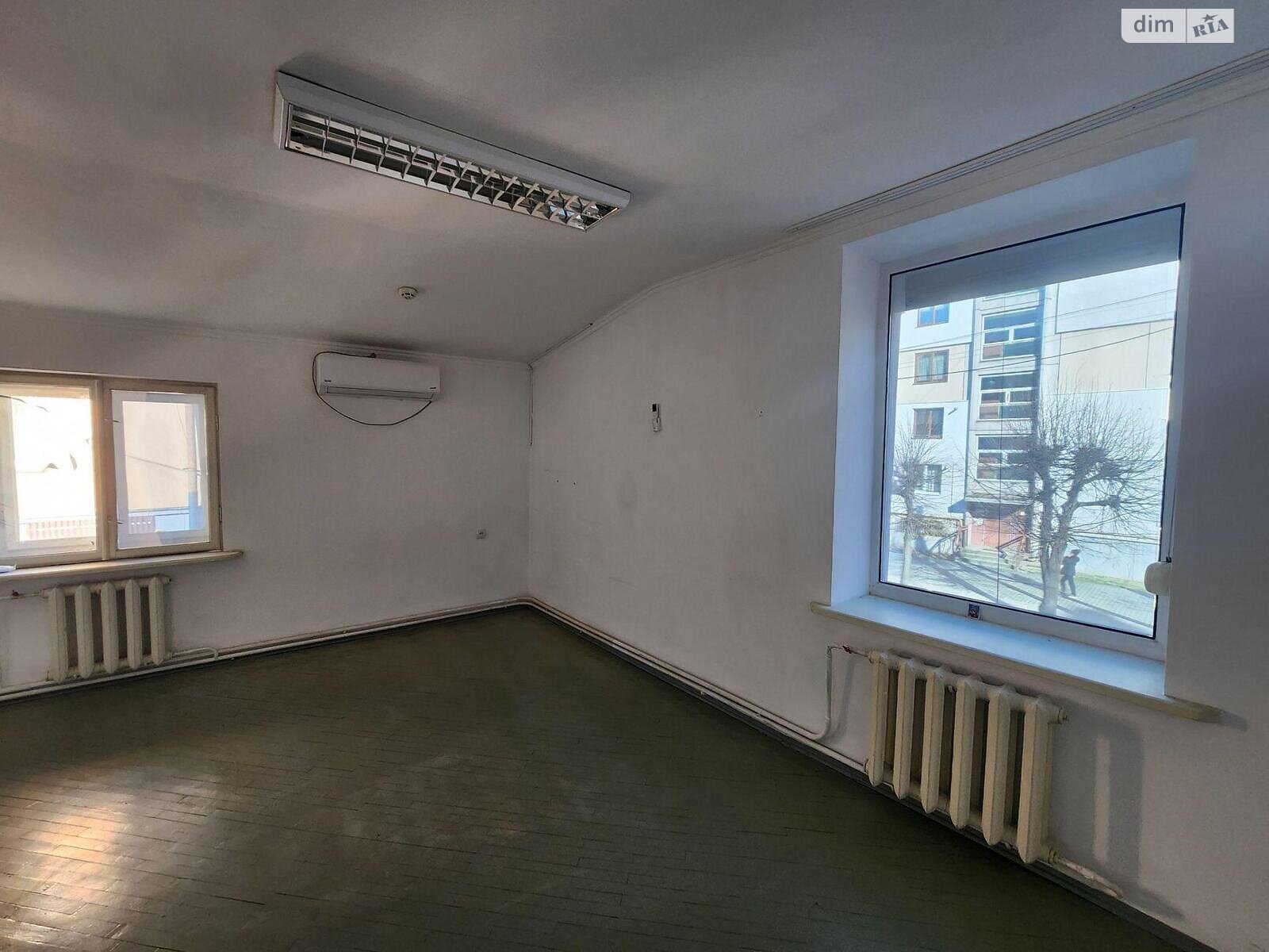 Аренда офисного помещения в Ивано-Франковске, Бельведерская 41, помещений - 5, этаж - 2 фото 1