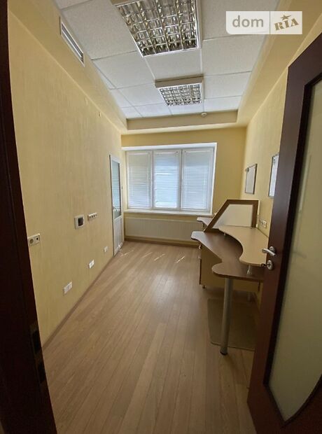 Аренда офисного помещения в Ивано-Франковске, Данила Короля улица, помещений - 3, этаж - 1 фото 1