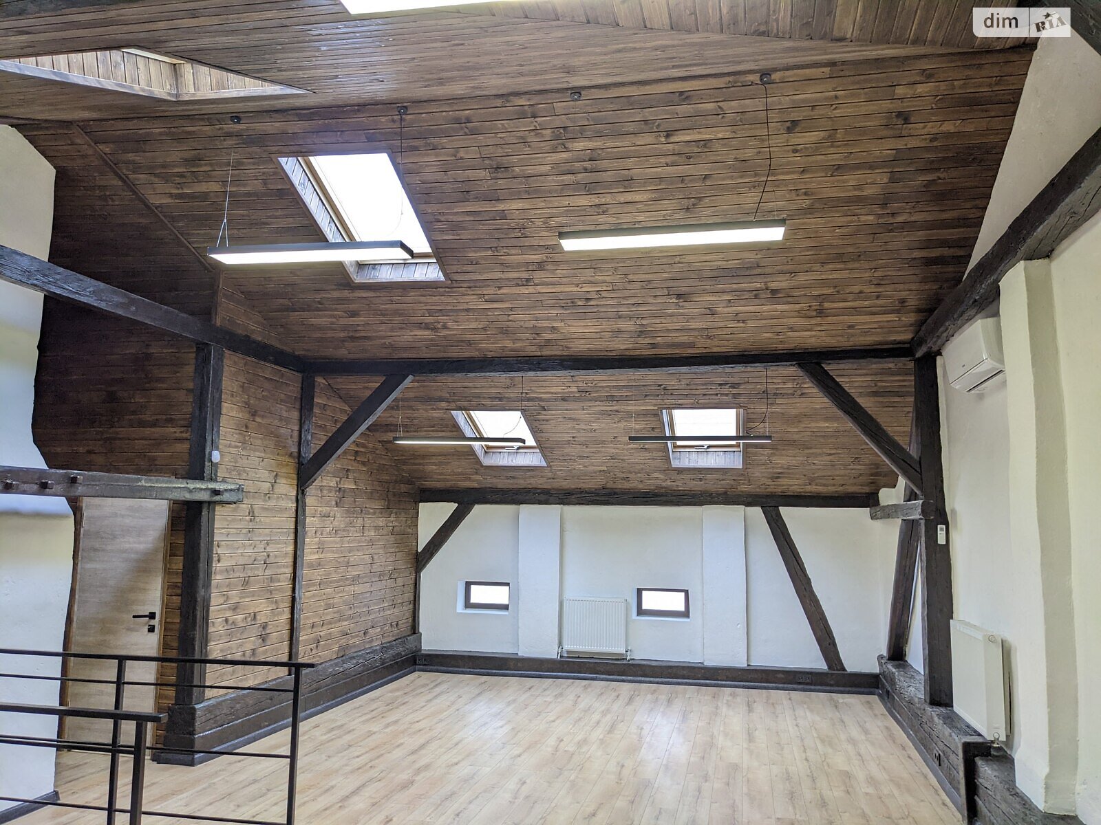 Аренда офисного помещения в Ивано-Франковске, Гетьмана Ивана Мазепы улица 20, помещений - 2, этаж - 3 фото 1 Аренда офисного помещения в Ивано-Франковске, Гетьмана Ивана Мазепы улица 20, помещений - 2, этаж - 3 фото 1