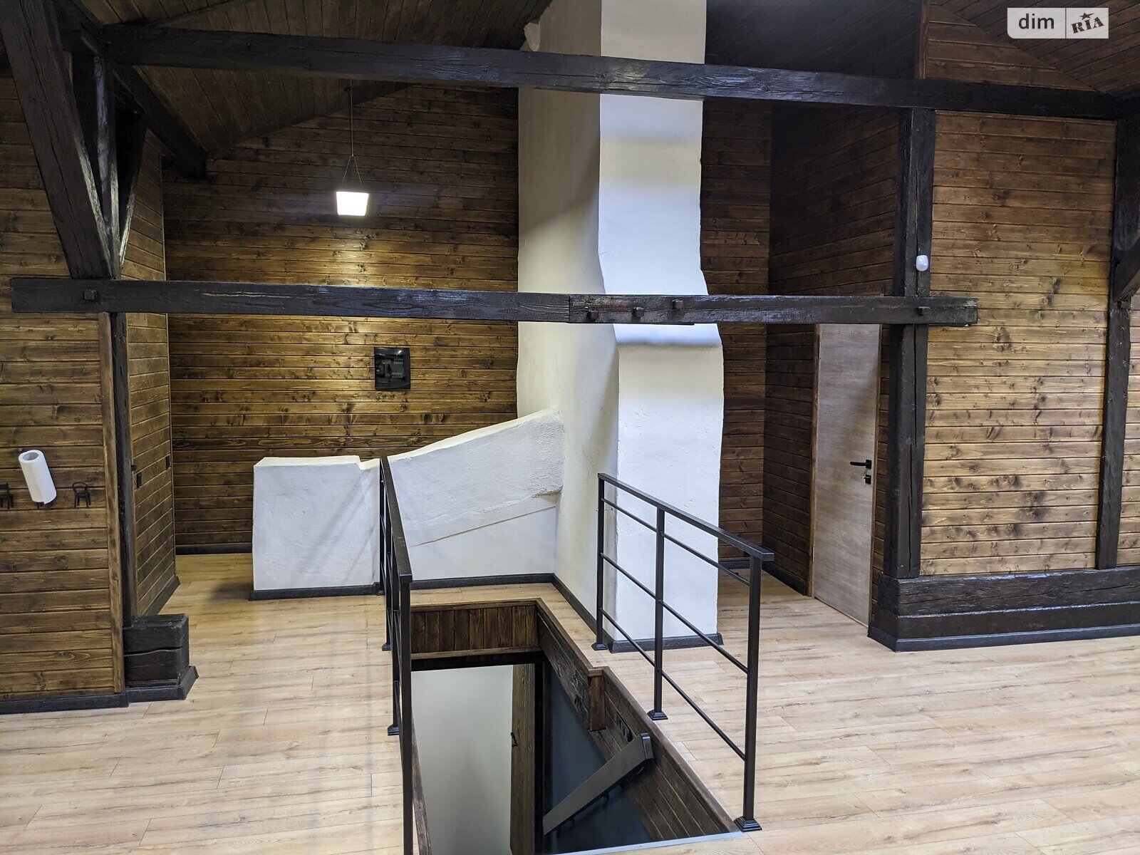 Аренда офисного помещения в Ивано-Франковске, Гетьмана Ивана Мазепы улица 20, помещений - 2, этаж - 3 фото 1 Аренда офисного помещения в Ивано-Франковске, Гетьмана Ивана Мазепы улица 20, помещений - 2, этаж - 3 фото 1