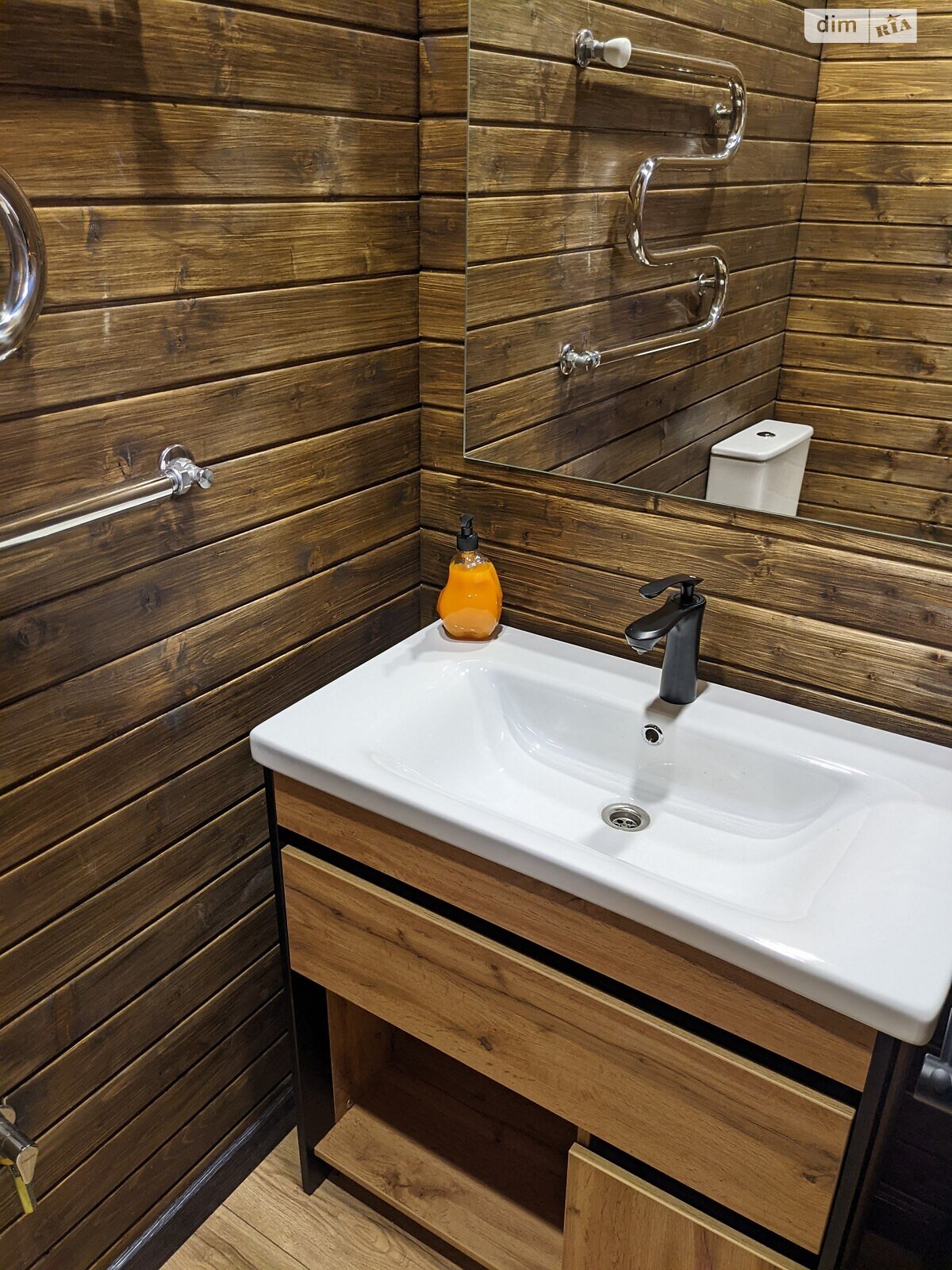 Аренда офисного помещения в Ивано-Франковске, Гетьмана Ивана Мазепы улица 20, помещений - 2, этаж - 3 фото 1 Аренда офисного помещения в Ивано-Франковске, Гетьмана Ивана Мазепы улица 20, помещений - 2, этаж - 3 фото 1