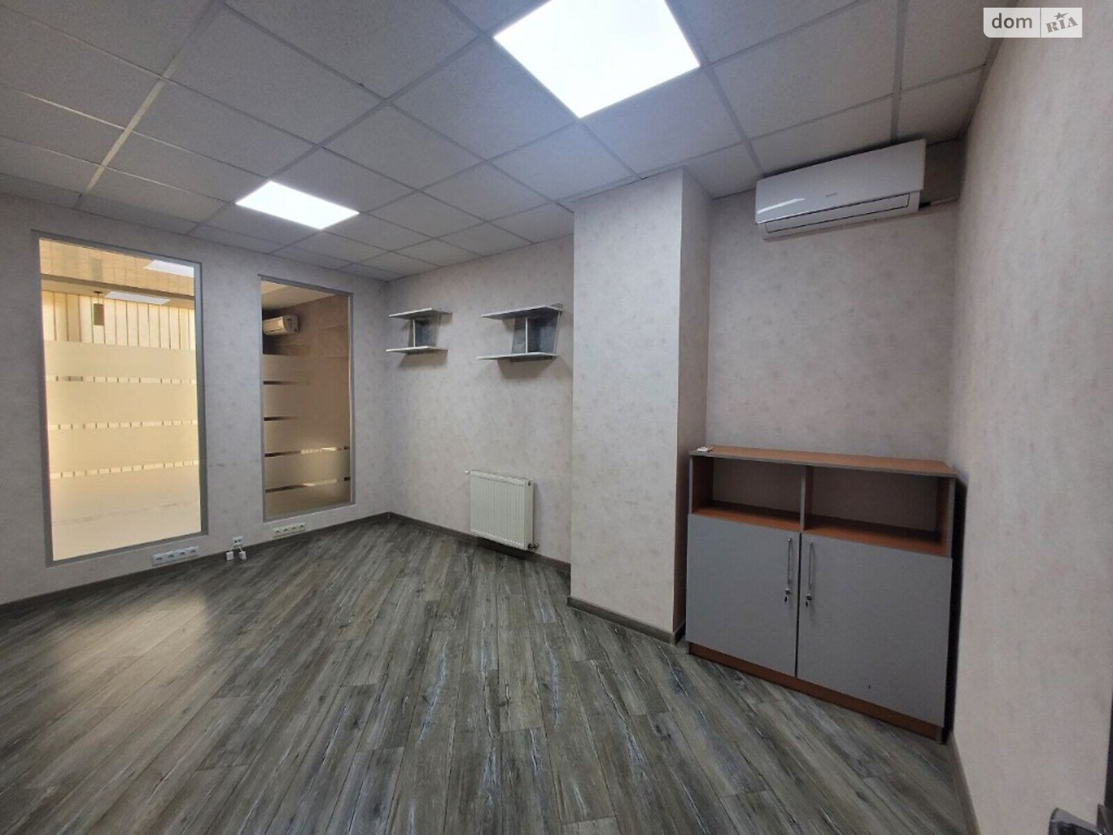 Аренда офисного помещения в Ивано-Франковске, Грушевского улица, помещений - 5, этаж - 6 фото 1