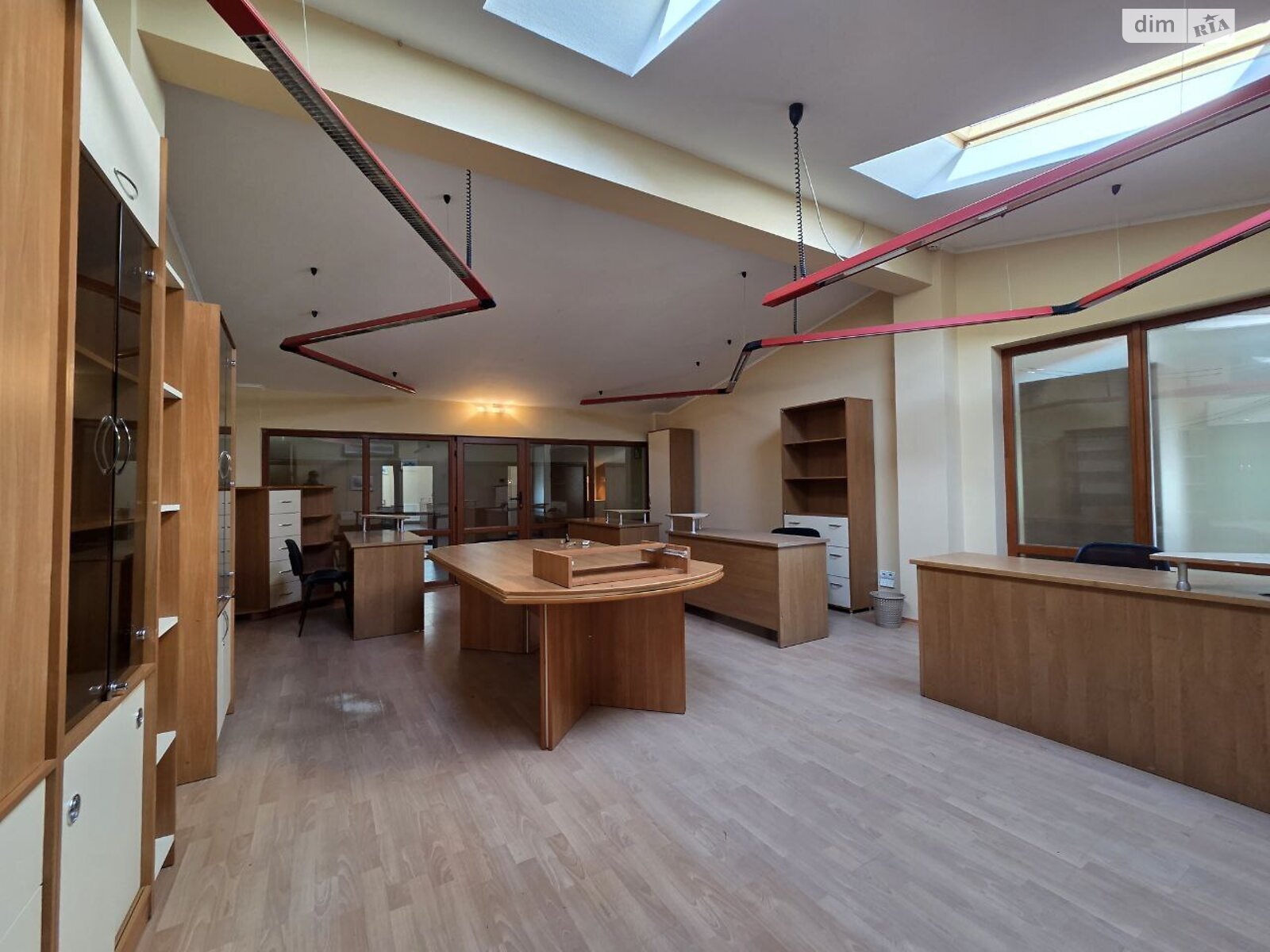 Аренда офисного помещения в Ивано-Франковске, Кардинала Любомира Гузара улица 34, помещений - 5, этаж - 5 фото 1